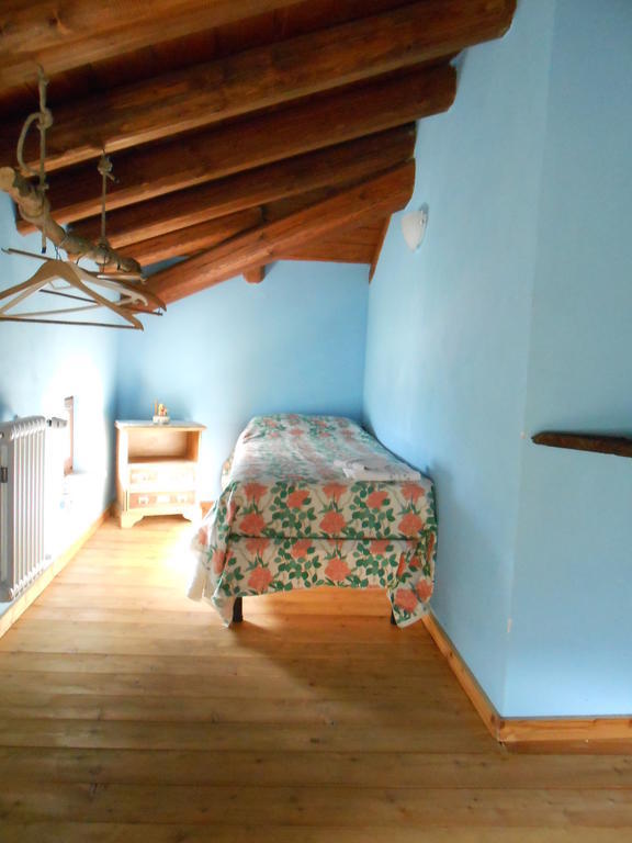 Azienda Agrituristica Risveglio Naturale ヴァレーゼ・リーグレ 部屋 写真