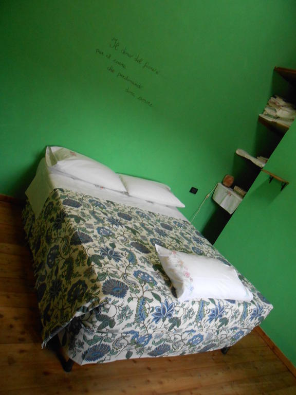 Azienda Agrituristica Risveglio Naturale ヴァレーゼ・リーグレ 部屋 写真