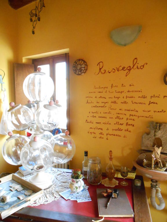 Azienda Agrituristica Risveglio Naturale ヴァレーゼ・リーグレ エクステリア 写真