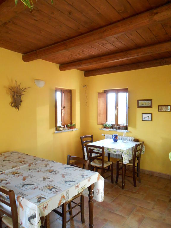 Azienda Agrituristica Risveglio Naturale ヴァレーゼ・リーグレ エクステリア 写真