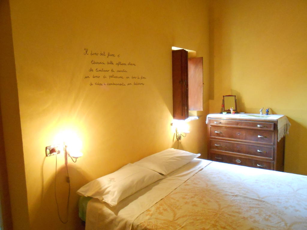 Azienda Agrituristica Risveglio Naturale ヴァレーゼ・リーグレ 部屋 写真