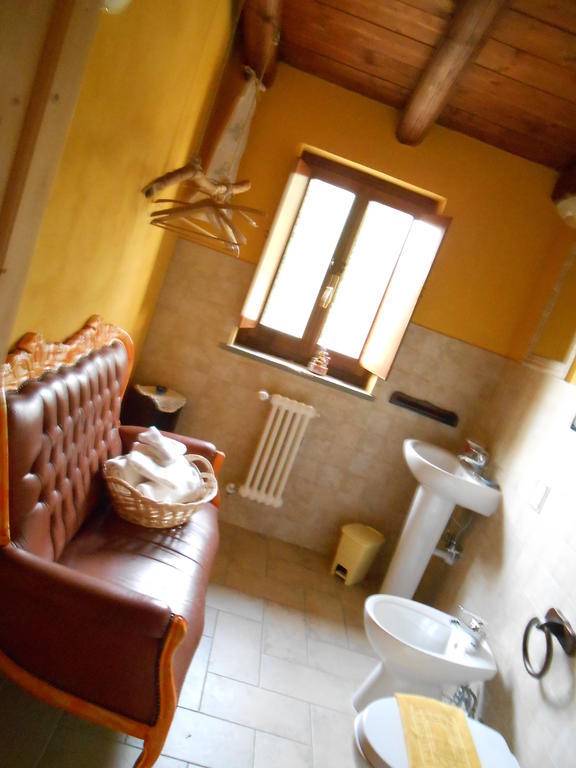 Azienda Agrituristica Risveglio Naturale ヴァレーゼ・リーグレ 部屋 写真