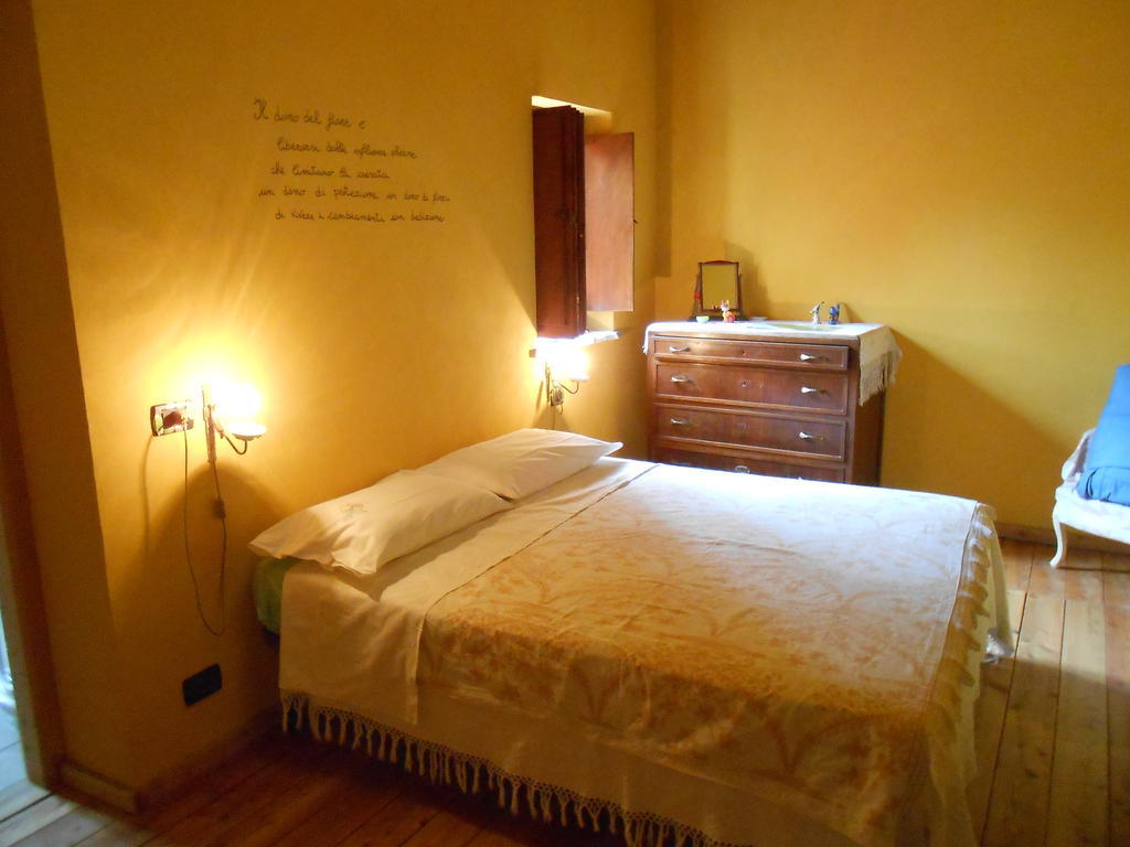 Azienda Agrituristica Risveglio Naturale ヴァレーゼ・リーグレ 部屋 写真