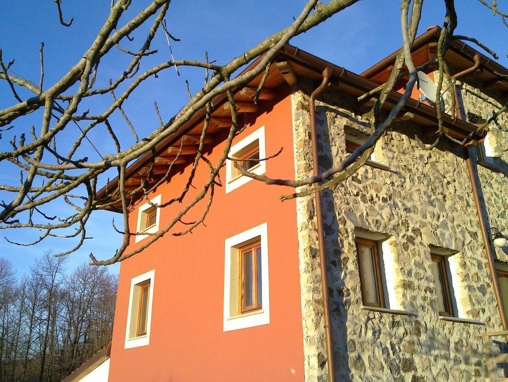 Azienda Agrituristica Risveglio Naturale ヴァレーゼ・リーグレ エクステリア 写真